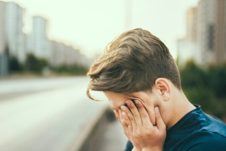 眼睛痛